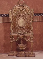 Krbová zástěna od Bonzaniga, vyřezávaná a zlacená, 1775